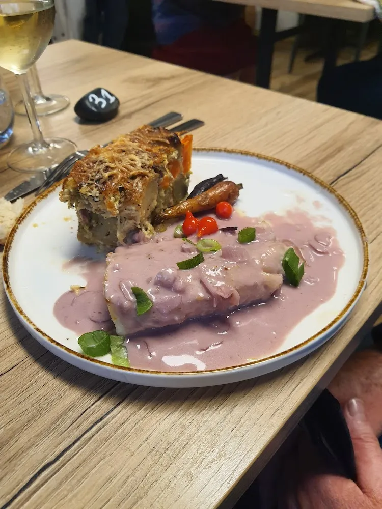 Dos D'eglefin Sauce Aux Échalotes Confites